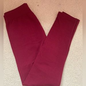 Dark red leggings
